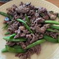 ☆ayumikan☆'s cooksnap of when they made 牛肉とスナップえんどうのオイスター炒め♪.