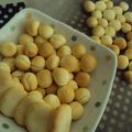 マロン０２'s cooksnap of when they made かりぽりっ♪とおいしいミルクたまごボーロ.