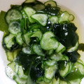 ハニイとムサシ's cooksnap of when they made 【ずぼら】キュウリとワカメの酢の物.