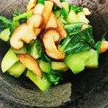 虎徹のママ's cooksnap of when they made 食欲そそる☆青梗菜と椎茸のバター醤油炒め.