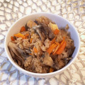 tikariri's cooksnap of when they made ☆★舞茸と人参、油揚げの炊き込みご飯☆★.