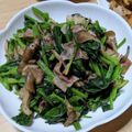 さちへ♪'s cooksnap of when they made ほうれん草と舞茸のベーコン炒め.