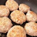 かおりa1213's cooksnap of when they made 離乳食☆ふわふわはんぺん豆腐ハンバーグ.