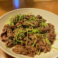 青茶（あおちゃ）'s cooksnap of when they made 超簡単！豚バラ肉と豆苗の焼肉のたれ炒め.