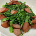 牛川モー子's cooksnap of when they made サラダ菜とソーセージの塩コショウ炒め.