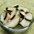ささささ＆＊'s cooksnap of when they made 箸が止まらないズッキーニの漬物.