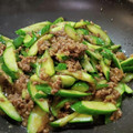 ｸﾏﾘｴ's cooksnap of when they made ご飯が進む！きゅうりのひき肉炒め☆.