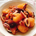 ♥︎yaya♥︎'s cooksnap of when they made いかとじゃがいもの煮物.