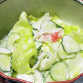 ma38sa☆'s cooksnap of when they made レタスときゅうりとカニカマのわさびサラダ.
