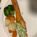 まいたけさん↑'s cooksnap of when they made 簡単☆鮭のムニエルさっぱり胡瓜ソース.