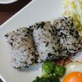 G_Yossan's cooksnap of when they made しそわかめの小さなおにぎり(^^).