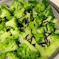 rikihaha's cooksnap of when they made ブロッコリーの塩昆布ナムル.