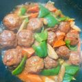 Mi〜o☆'s cooksnap of when they made 冷凍肉団子の甘酢あん炒め～酢豚風～.