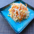 ころわんの母さん's cooksnap of when they made 豆もやしと人参のすり胡麻和え.