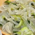 HEAVYGATE's cooksnap of when they made チンゲン菜と新玉ねぎの塩炒め.