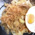 chi−ちゃん's cooksnap of when they made 太麺焼きそば・野菜多めで目玉焼きのせ.