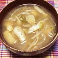 わたさな2016's cooksnap of when they made もやしとまいたけと油揚げのお味噌汁.