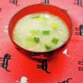 ふうはっちゃん's cooksnap of when they made もやしとねぎのお味噌汁.
