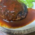 omaruchan's cooksnap of when they made 肉汁たっぷりふわふわジューシーハンバーグ.
