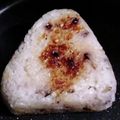 cyobindish's cooksnap of when they made 焼き肉のタレで焼きおにぎり♡.