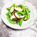 めみたん☆'s cooksnap of when they made 簡単！きぬさやと椎茸のバター醤油炒め.