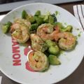こよんた's cooksnap of when they made えび＆アボカド＆トマトのガーリック炒め.