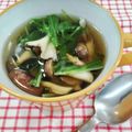 在宅勤務のおじさん's cooksnap of when they made 食べるスープ『水菜ときのこの生姜スープ』.