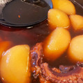 ひろぴのご飯's cooksnap of when they made タコと大根の煮物☆めんみ使用.