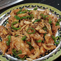tsumusio's cooksnap of when they made 豚もも肉と舞茸のオイスターソース炒め☆.
