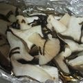 サーフブレイド's cooksnap of when they made 簡単★塩こんぶｄｅきのこのホイル包み焼き.