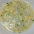 クック6DDPP8☆'s cooksnap of when they made 余った餃子の皮も！えのきの簡単スープ.