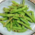 ＊＊ラテ＊＊'s cooksnap of when they made お手軽(｡￫∀￩｡)美味❢焼き枝豆～♡.