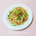 まあまま☆0403's cooksnap of when they made バターで旨くなるなる♪焼きうどんソース味.
