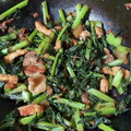 ameうめ's cooksnap of when they made 栄養満点♡大根の葉と豚肉の炒め物.