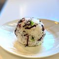 かっちゃん杉's cooksnap of when they made 野沢菜、塩昆布、梅ゆかり混ぜご飯おにぎり.