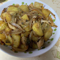 クックQT23CK☆'s cooksnap of when they made 新じゃがと新玉ねぎのバター醤油炒め.