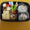 Lulu♪♪'s cooksnap of when they made 簡単お弁当♡ドラえもんおにぎり♡キャラ弁.