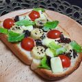 akoreana's cooksnap of when they made ミニトマ×クリチの梅わさびトースト.