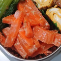 G_Yossan's cooksnap of when they made レンジで2分♪人参のわさびごまマヨ和え.