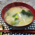 アイリッシュショコラ's cooksnap of when they made しめじとわかめとネギのおみそしる.