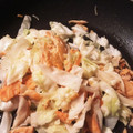 ame-ikuru's cooksnap of when they made サーモンとキャベツのマヨ炒め.