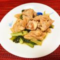 emiiem's cooksnap of when they made 鶏むねと小松菜のガリバタ.