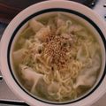 ユイキチ26's cooksnap of when they made サッポロ一番塩ラーメン☆餃子アレンジ.