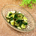 なつき☆ミ's cooksnap of when they made 簡単♪きゅうりと塩昆布の浅漬け.