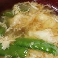 ヨシヨッシー's cooksnap of when they made 絹さやと新玉ねぎのフワフワかき玉スープ.