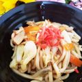 ゆるмαмα's cooksnap of when they made バターで旨くなるなる♪焼きうどんソース味.