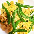 Nandmusic's cooksnap of when they made スナップエンドウのオイスターマヨ炒め.