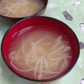赤い電話's cooksnap of when they made 超手抜き、節約おかず！もやしの味噌汁.