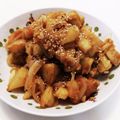 クックE662AA☆'s cooksnap of when they made 新じゃが&新玉ねぎのピリ辛炒め.