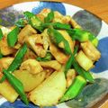 ちーまぐ's cooksnap of when they made おくらと長芋と鶏むね肉のガリバタ炒め.